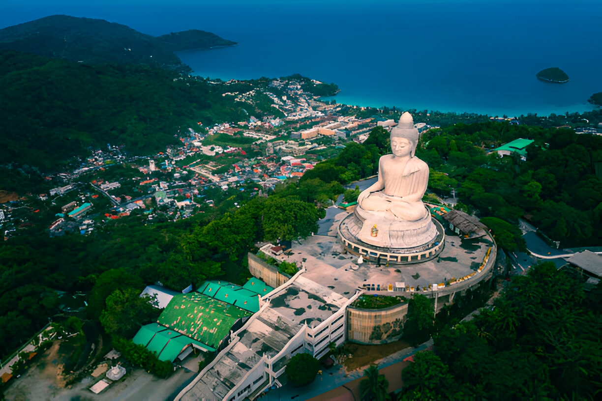 Reasons to Invest in the Phuket Real Estate Market